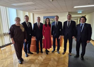 Inga Ruginienė ir ŽŪR atstovai. ŽŪR nuotr.